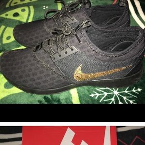 💕BUNDLE TRADE for SARAH M. 💕